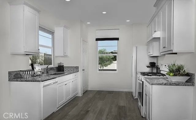 17107 Zion Drive, Canyon Country, CA 91387