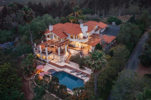 20784 Fortuna Del Norte, Elfin Forest, CA 92029