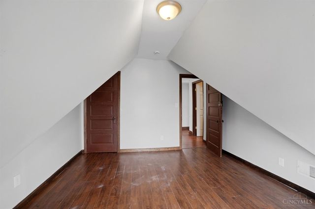 26 Juergens Avenue, Cincinnati, OH 45220