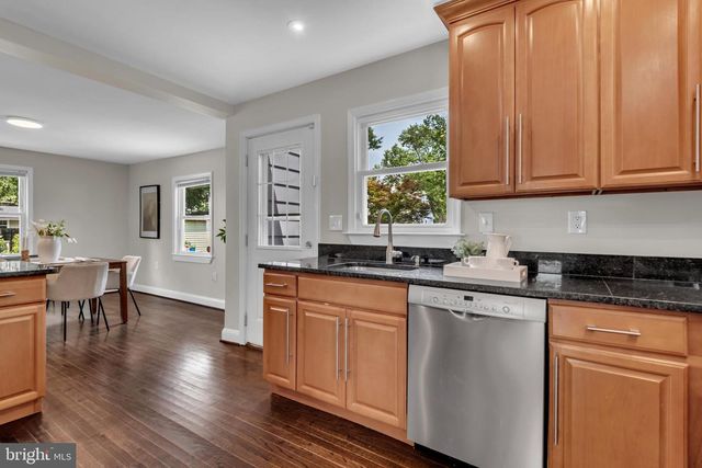 6211 SLIGO PKWY, Hyattsville, MD 20782