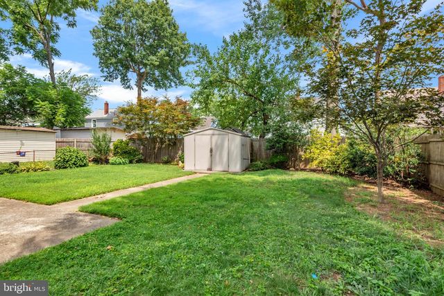 6211 SLIGO PKWY, Hyattsville, MD 20782
