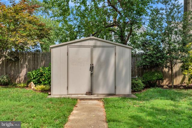 6211 SLIGO PKWY, Hyattsville, MD 20782