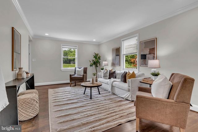 6211 SLIGO PKWY, Hyattsville, MD 20782