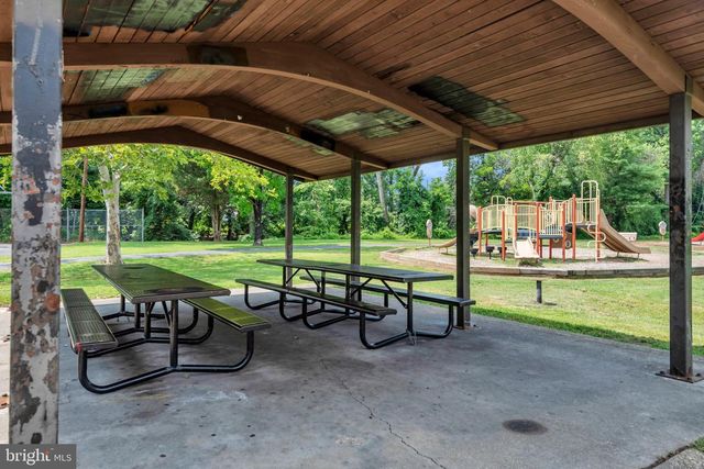 6211 SLIGO PKWY, Hyattsville, MD 20782