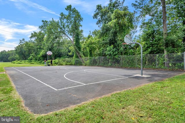 6211 SLIGO PKWY, Hyattsville, MD 20782
