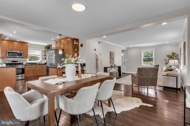 6211 SLIGO PKWY, Hyattsville, MD 20782