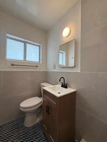 5510 NW Miami Place 5514, Miami, FL 33127