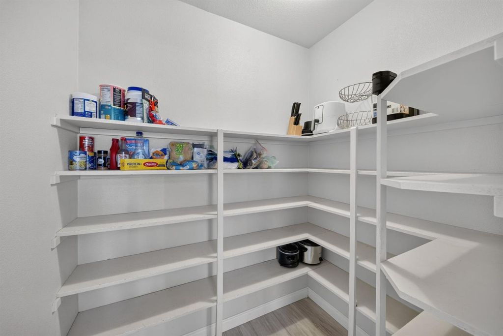 Image 30 of property listing at 602 Fallbrook Avenue, Clovis, CA 93611