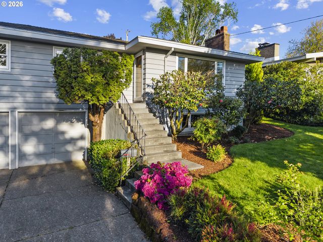 6900 Sw 11TH Dr, Portland, OR 97219