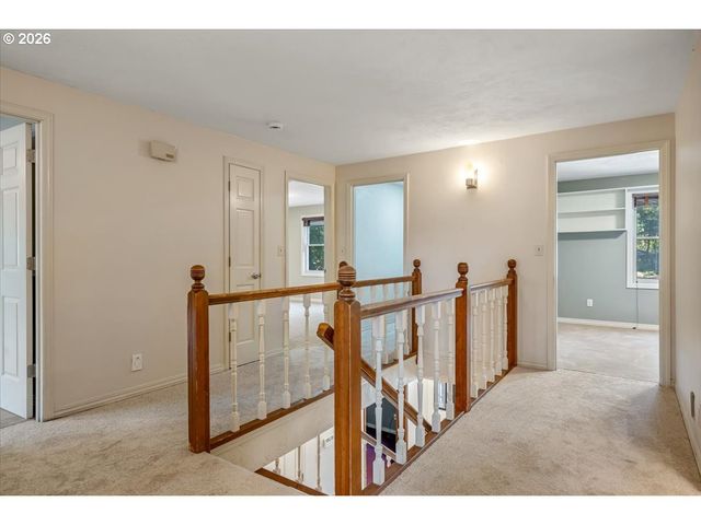 1590 JAMESTOWN St, Salem, OR 97302