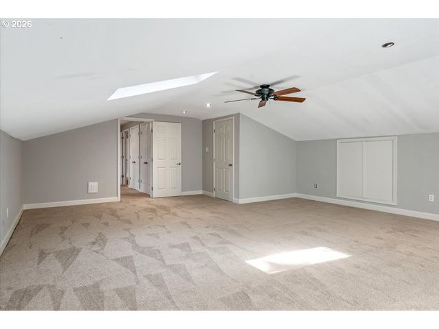 1590 JAMESTOWN St, Salem, OR 97302