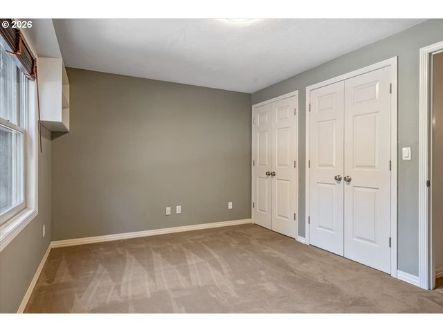 1590 JAMESTOWN St, Salem, OR 97302