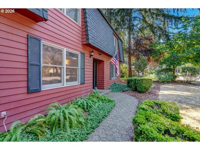 1590 JAMESTOWN St, Salem, OR 97302
