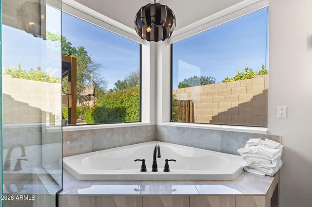 7414 E WHISTLING WIND Way, Scottsdale, AZ 85255