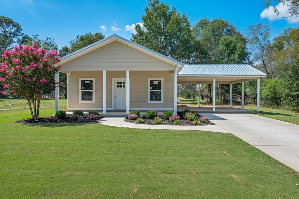 1963 Marsha Road Road, Florala, AL 36442