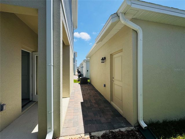 1952 RIDER RAIN LANE, Apopka, FL 32703