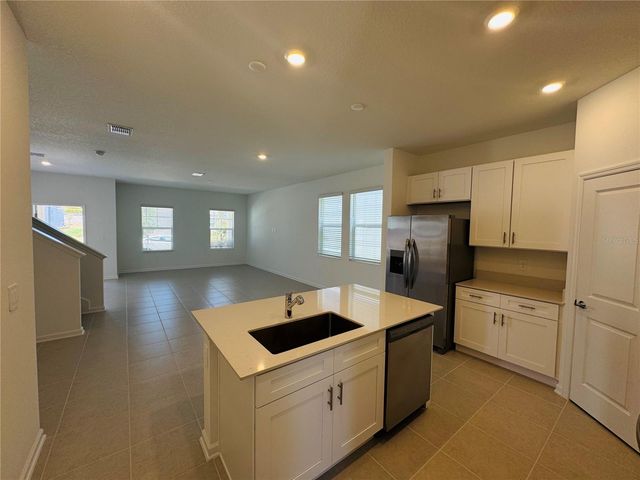 1952 RIDER RAIN LANE, Apopka, FL 32703