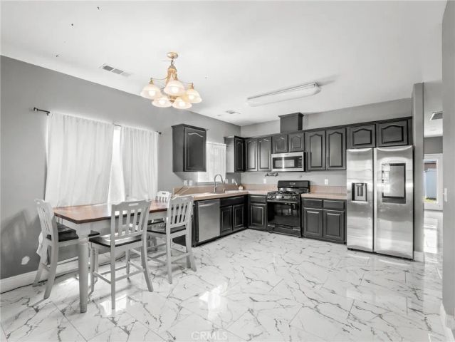 337 Ramona, Orange Cove, CA 93646