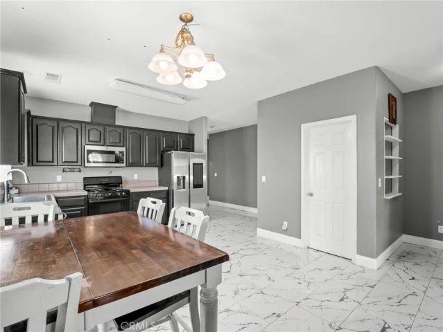 337 Ramona, Orange Cove, CA 93646