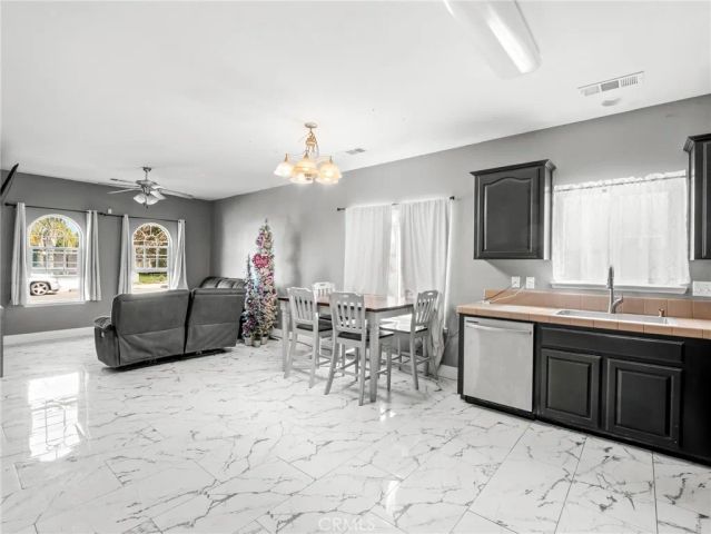 337 Ramona, Orange Cove, CA 93646