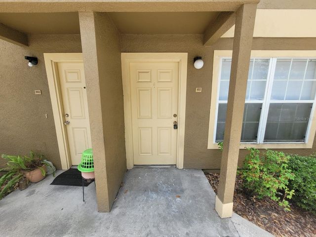 36106 LAKE CHASE BOULEVARD 102, Zephyrhills, FL 33541