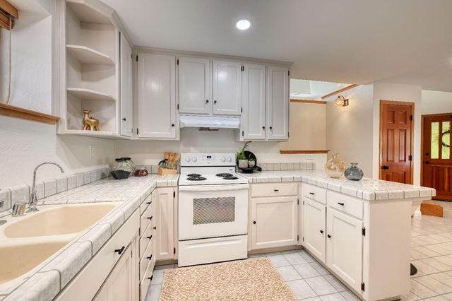 2816 Holly Ct, Placerville, CA 95667