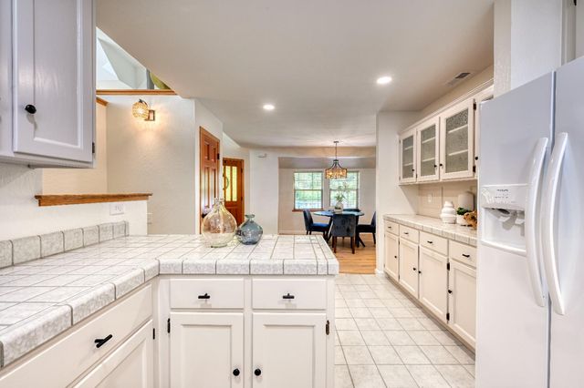 2816 Holly Ct, Placerville, CA 95667