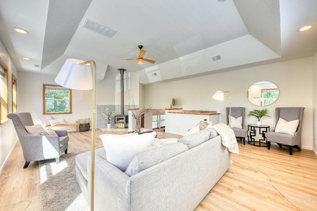 2816 Holly Ct, Placerville, CA 95667