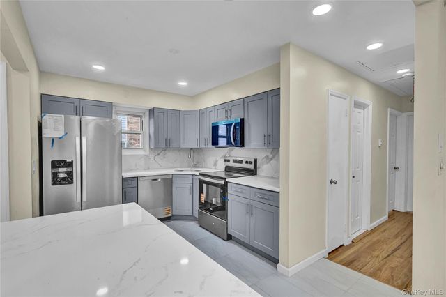 66 Phelps Lane, North Babylon, NY 11703