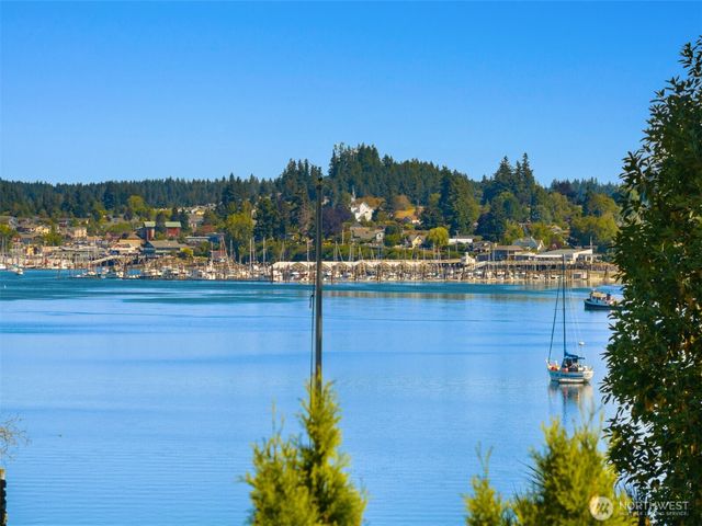 16392 Pearson Road NE, Poulsbo, WA 98370