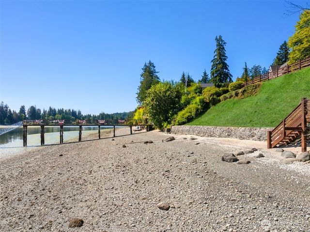 16392 Pearson Road NE, Poulsbo, WA 98370