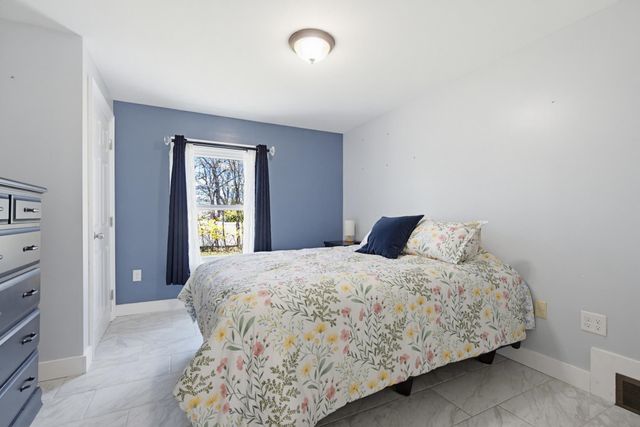 42 Kenney Street, Manchester, NH 03103