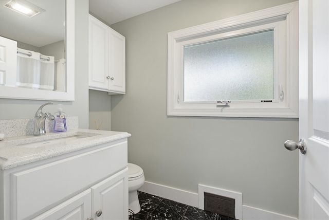 42 Kenney Street, Manchester, NH 03103