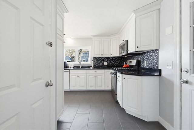 42 Kenney Street, Manchester, NH 03103