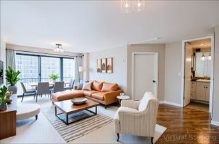 2020 N Lincoln Park West 18J, Chicago, IL 60614