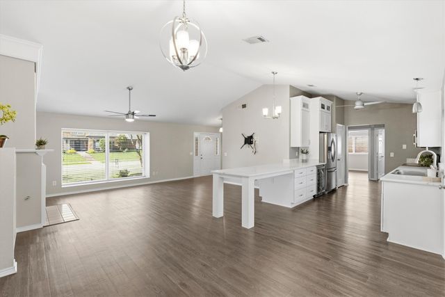 2110 Lansdown Drive, Carrollton, TX 75010