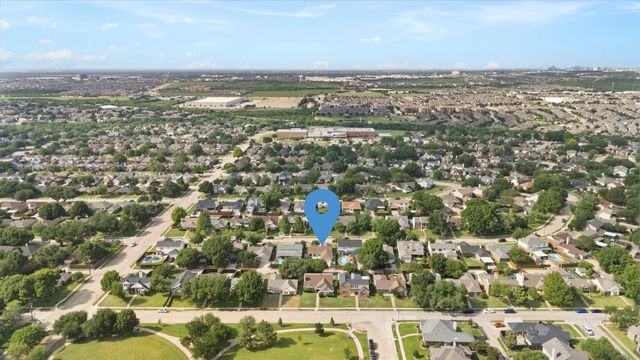2110 Lansdown Drive, Carrollton, TX 75010