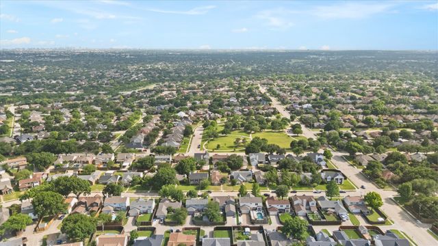 2110 Lansdown Drive, Carrollton, TX 75010