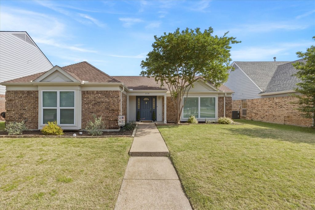 2110 Lansdown Drive, Carrollton, TX 75010
