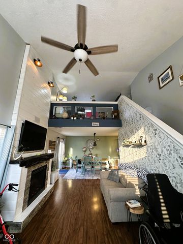 6588 Dunsdin Drive, Plainfield, IN 46168