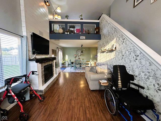 6588 Dunsdin Drive, Plainfield, IN 46168