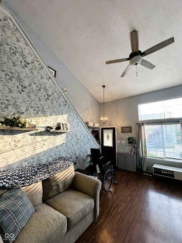 6588 Dunsdin Drive, Plainfield, IN 46168