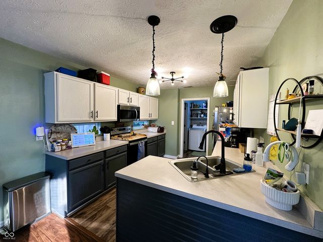 6588 Dunsdin Drive, Plainfield, IN 46168