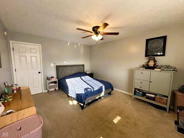 6588 Dunsdin Drive, Plainfield, IN 46168