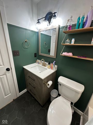 6588 Dunsdin Drive, Plainfield, IN 46168