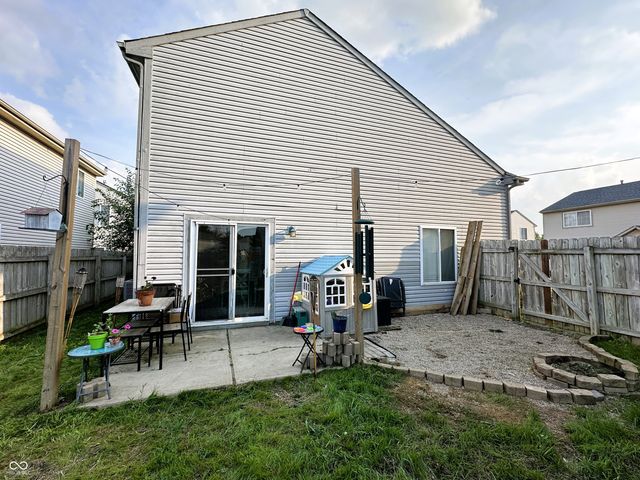 6588 Dunsdin Drive, Plainfield, IN 46168