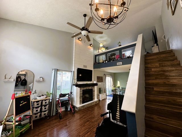 6588 Dunsdin Drive, Plainfield, IN 46168