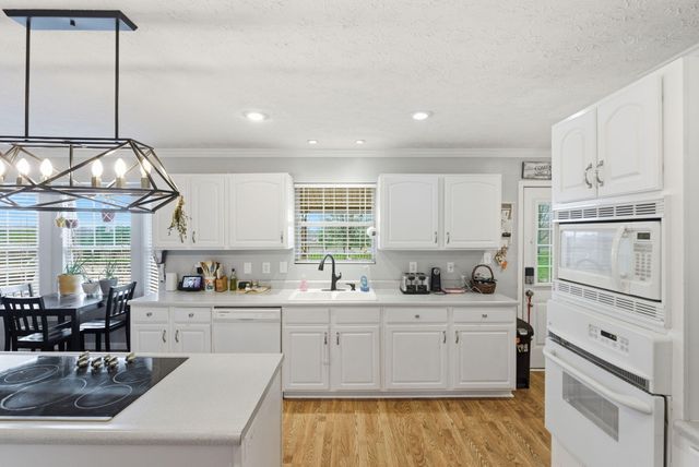 126 Coal Ridge Lane, Georgetown, KY 40324