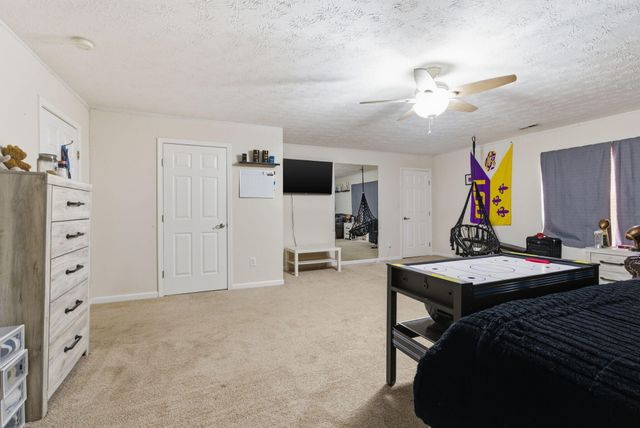 126 Coal Ridge Lane, Georgetown, KY 40324