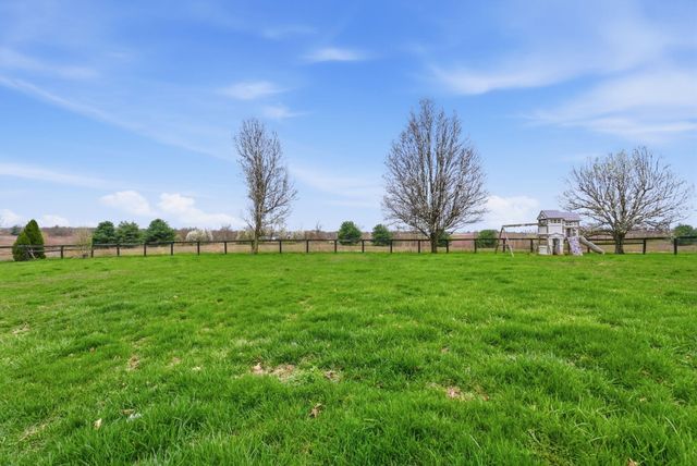 126 Coal Ridge Lane, Georgetown, KY 40324
